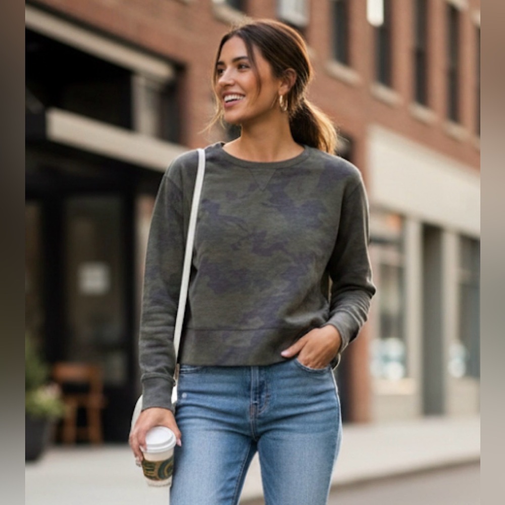 Women's Camouflage Crew Neck Top